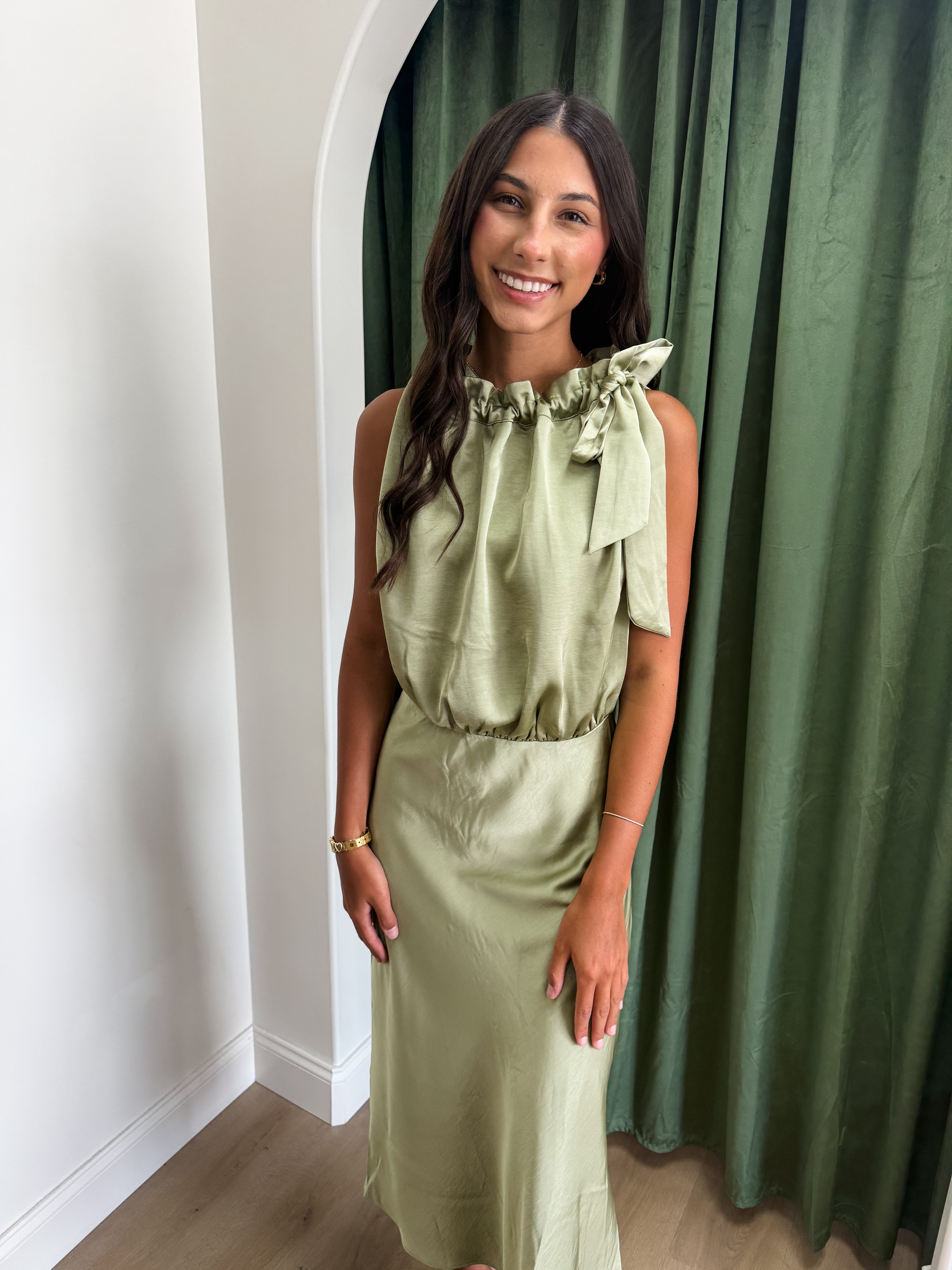 Showstopper Midi Dress - 4 COLORS