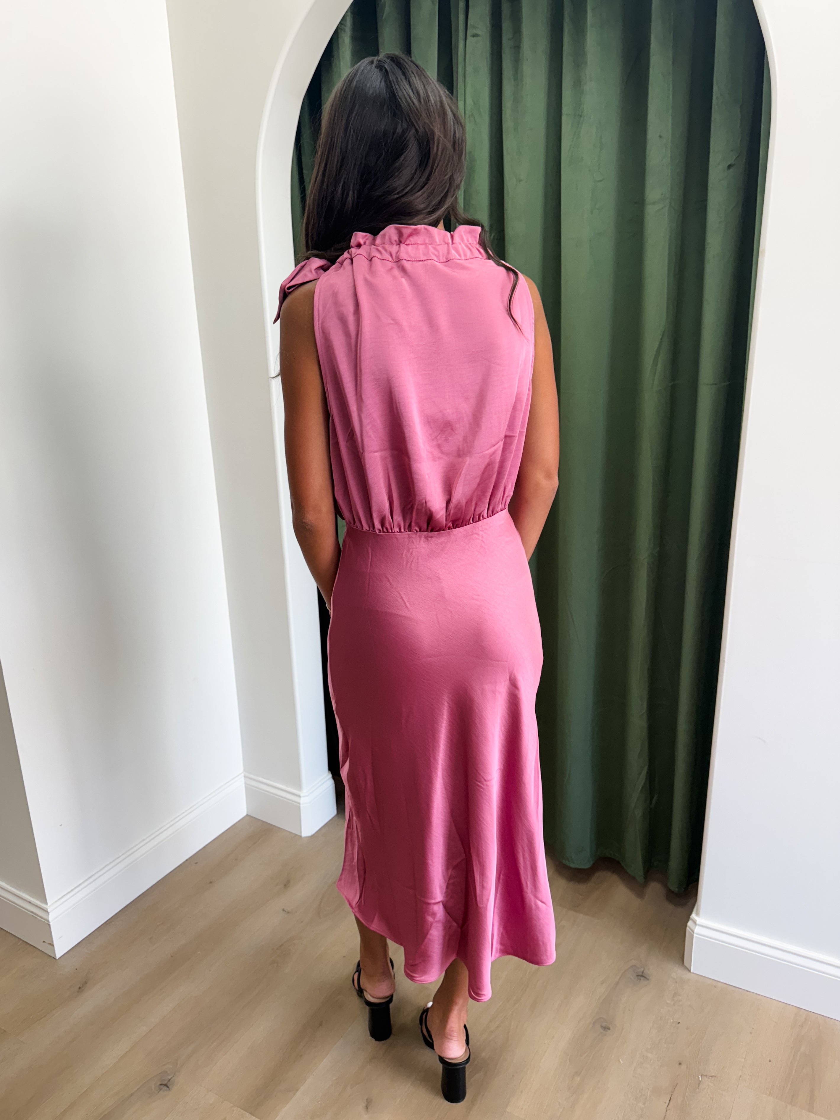 Showstopper Midi Dress - 4 COLORS