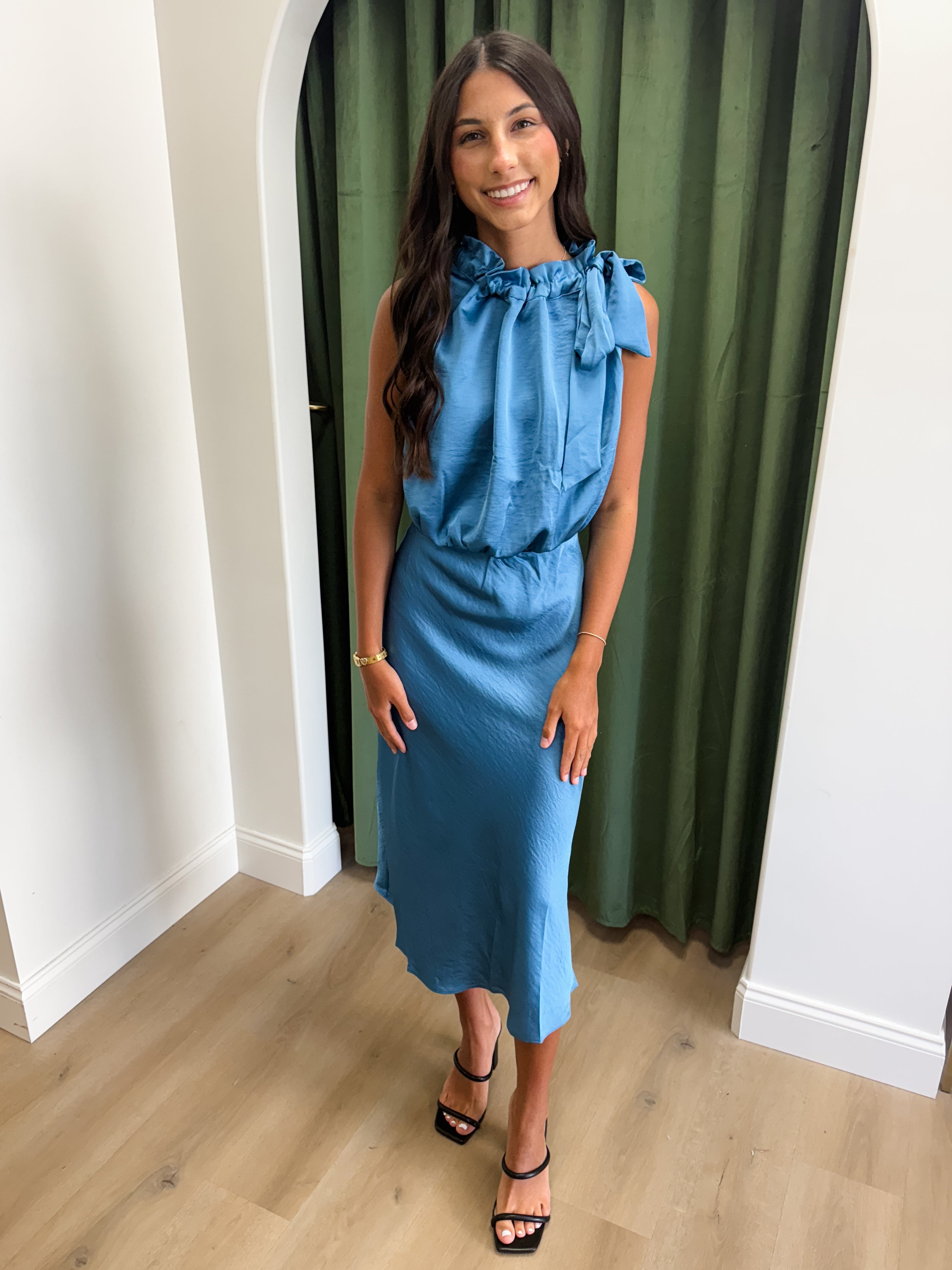 Showstopper Midi Dress - 4 COLORS