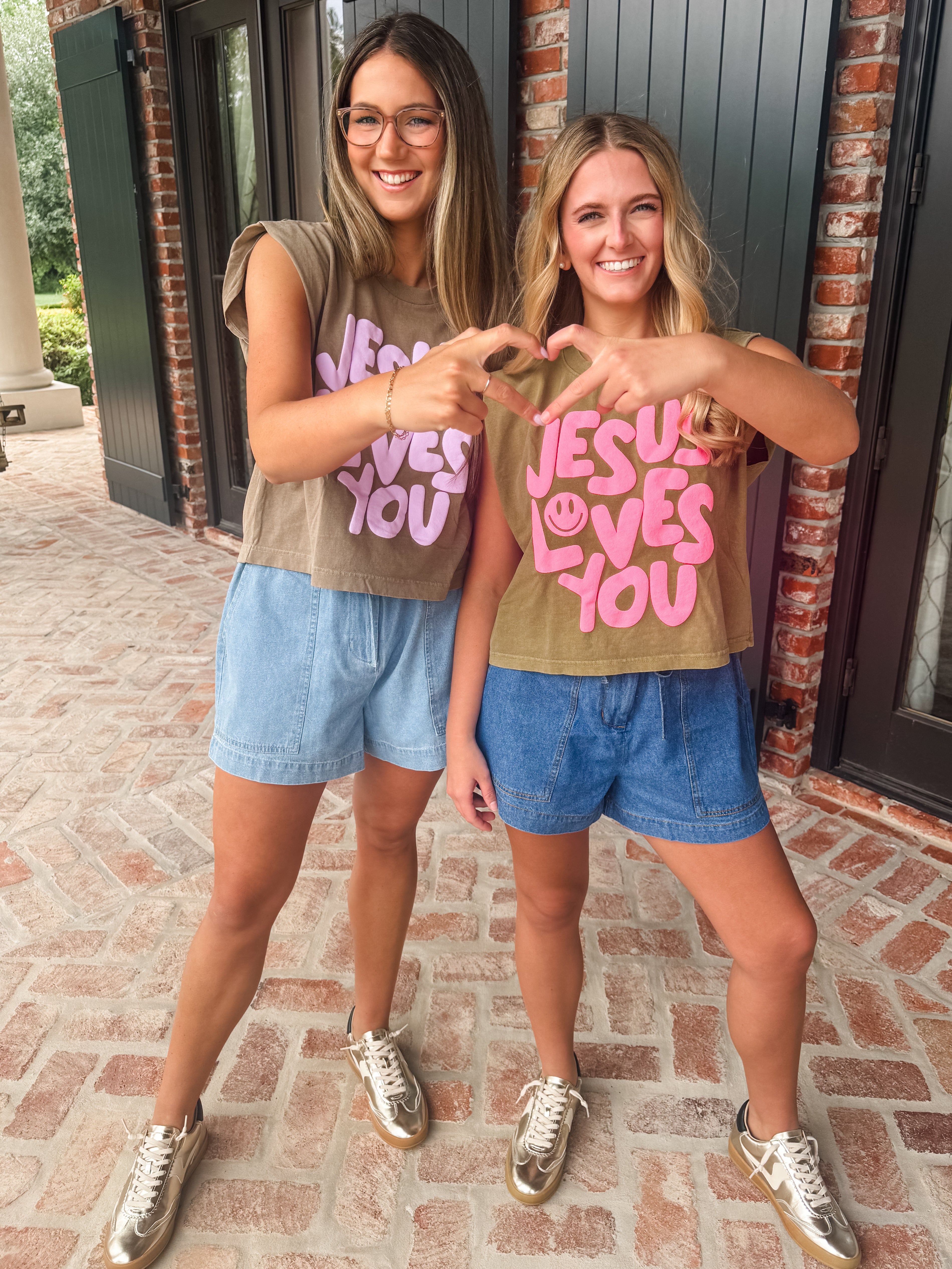 Jesus Loves You Puff Tank - Green/Pink