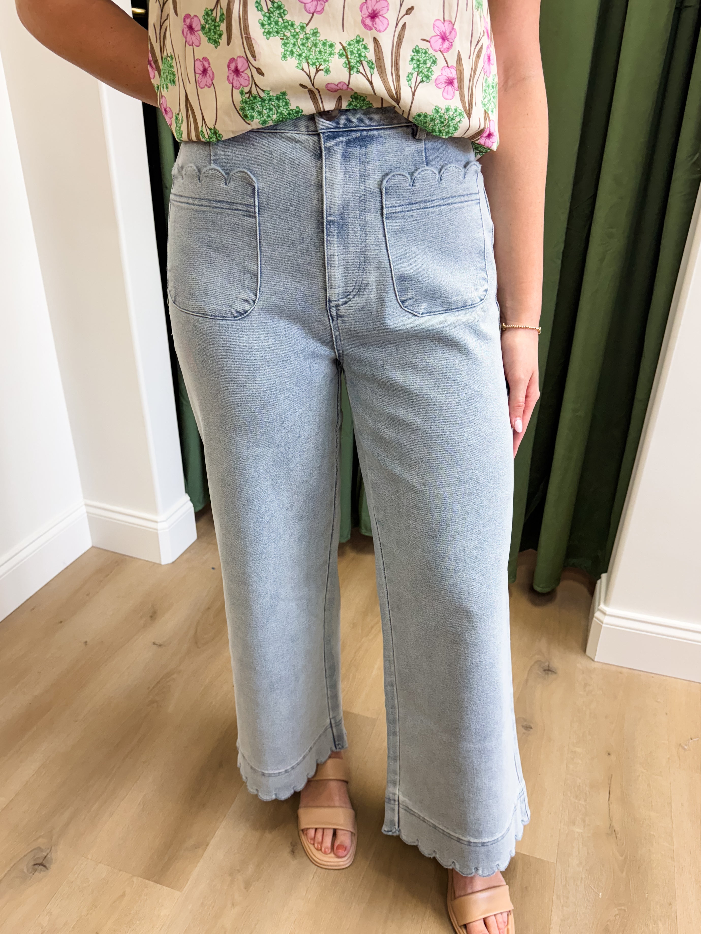 Laura Scallop Denim - Light Wash