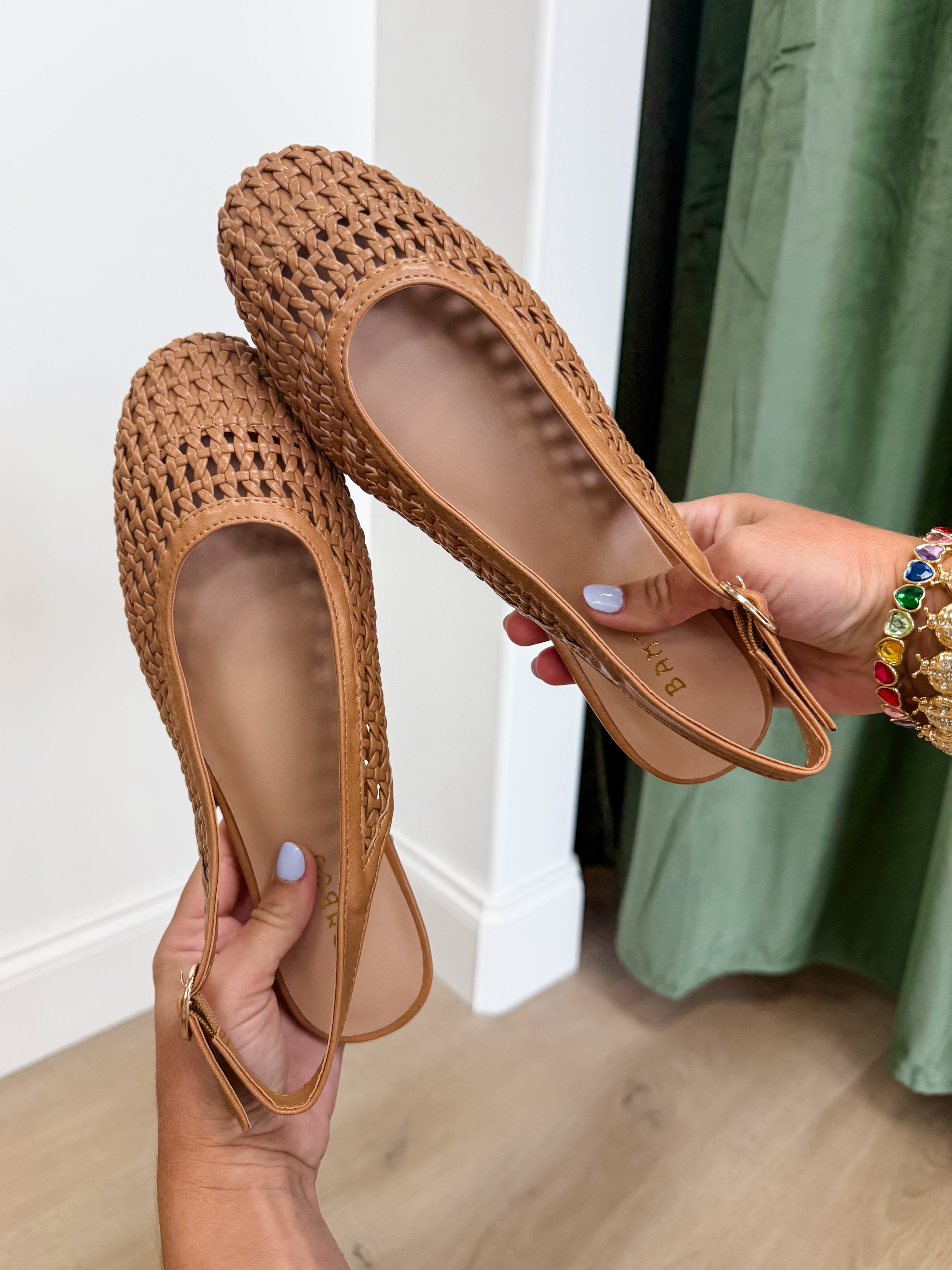 Cara Flats
