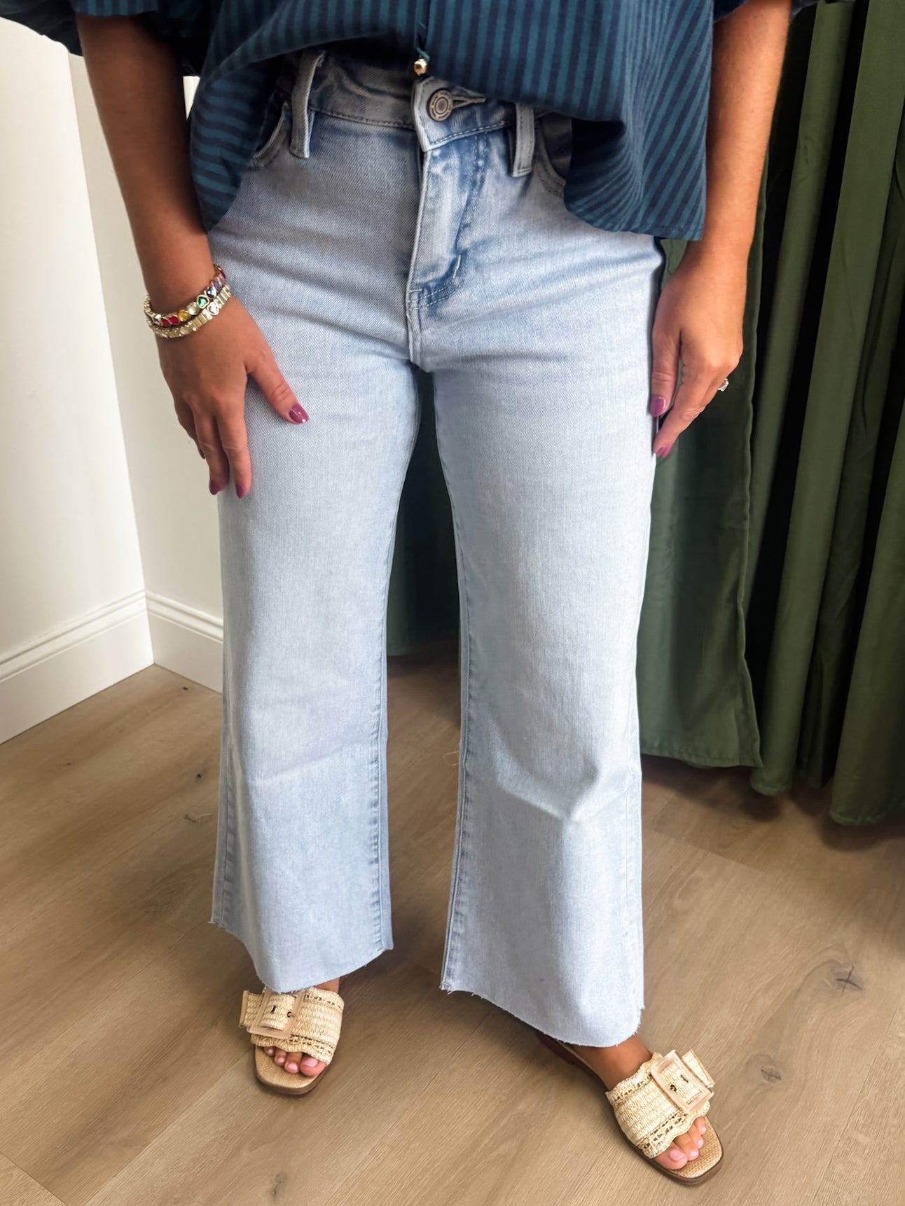 Olivia HR Light Wash Denim - Vervet